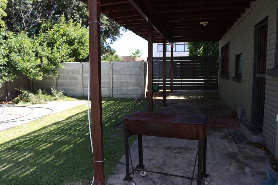 4 Bedroom Property for Sale in Kleinmond Western Cape